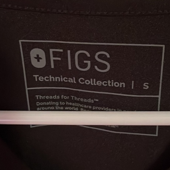 FIGS Technical Collection NWOT - Picture 2 of 2